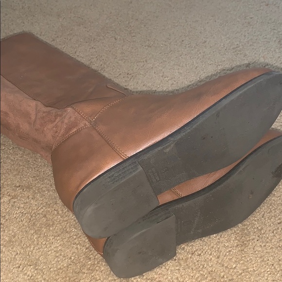 Boot - Picture 4 of 4